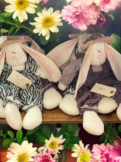 Seasonal Cottage Pals